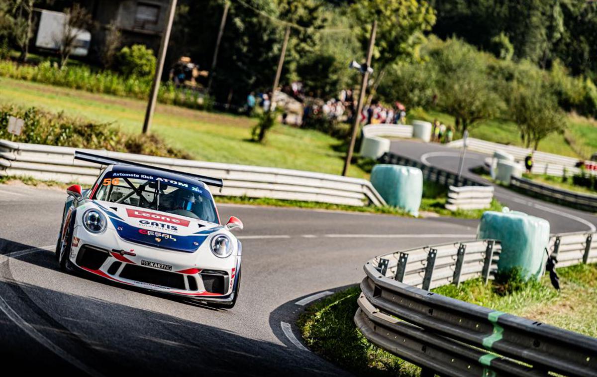 Matevž Čuden | Matevž Čuden (porsche GT3 cup) letos še ni zmagal, na zadnji dirki v Ilirski Bistrici pa je ugnal najbližjega tekmeca Anžeta Dovjaka (hyundai i30 TCR). | Foto Uroš Modlic