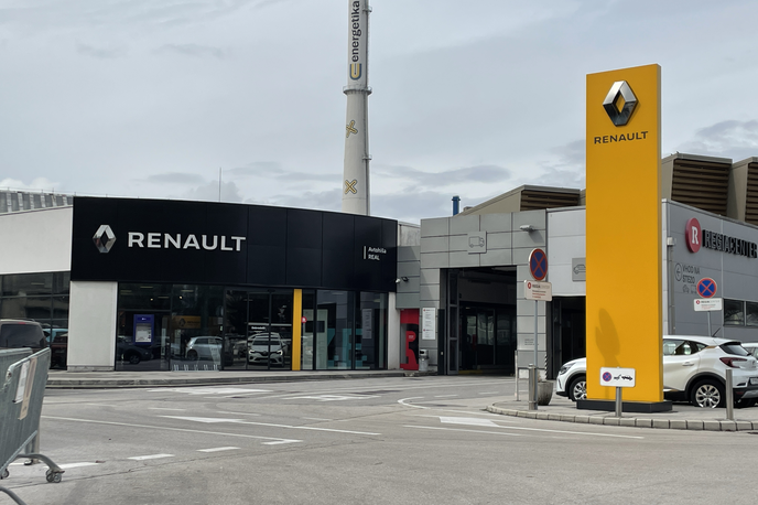 Renault salon | Prodajni saloni Renaulta, Dacie, Nissana in Alpine bodo še naprej videti enako kot do zdaj. | Foto Gregor Pavšič