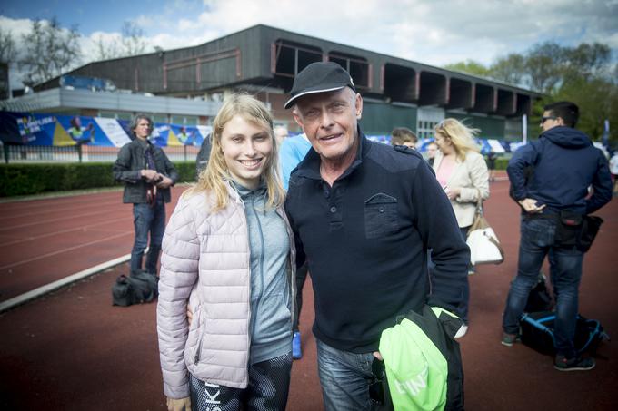 Obraz projekta Ujemi olimpijsko normo Maruša Mišmaš s trenerjem. | Foto: Ana Kovač