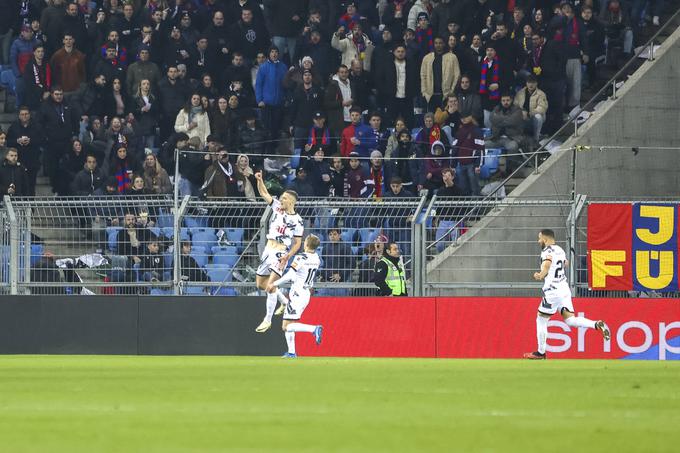 Na stadionu St. Jakob Park je dosegel dva zadetka. Enega iz igre, drugega z bele točke. Na zadnjih štirih nastopih v dresu Lugana je zadel štirikrat. | Foto: Guliverimage