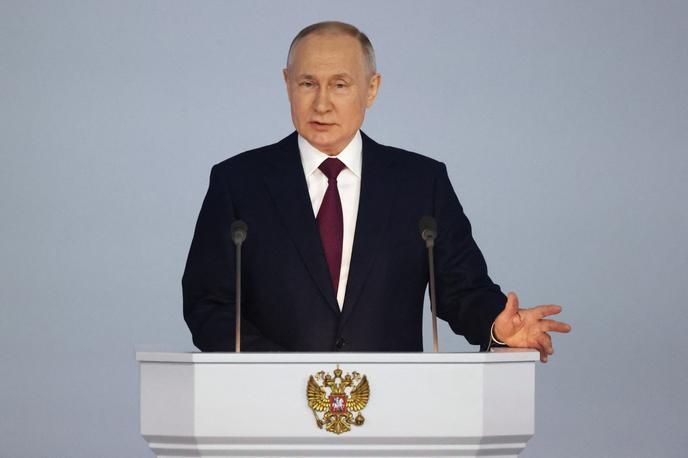 Vladimir Putin | "Prednostna naloga Ruske federacije je odprava ostankov prevlade ZDA in drugih sovražnih držav v svetovni politiki," piše v strateškem dokumentu, ki ga je danes podpisal Vladimir Putin. | Foto Reuters