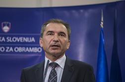 Obrambni minister obveščevalcem naročil analizo o prodaji Telekoma Slovenije 