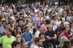 Nov poziv županom za zamejitev okužb