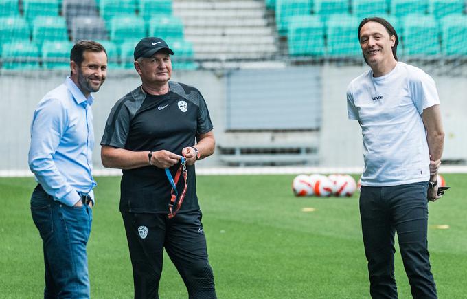 Generalni tajnik NZS Martin Koželj, selektor članske reprezentance Matjaž Kek in direktor reprezentant Miran Pavlin ne skrivajo cilja, da bi Slovenija nastopila na Euru 2024. | Foto: Vid Ponikvar/Sportida