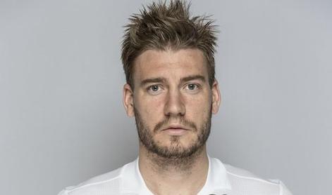 Nicklas Bendtner začel s služenjem zaporne kazni