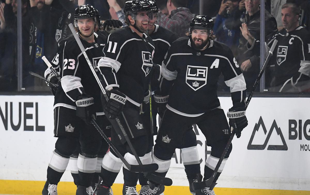 Los Angeles Kings | Los Angeles Kings so pred domačimi gledalci strli panterje s Floride. Kljub tretji zmagi na zadnjih četrtih tekmah ostajajo prikovani na dno zahodne konference. | Foto Getty Images