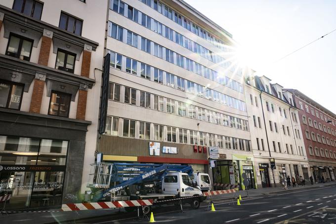 KFC na Miklošičevi ulici v Ljubljani. | Foto: Bojan Puhek