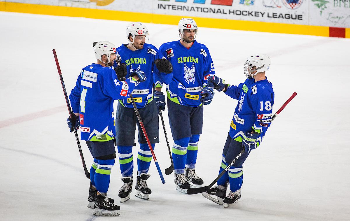 Slovenija Italija hokej | Slovenska reprezentanca bo na SP v Kazahstanu nastopila z mešanico izkušenj in tistih, ki s prvenstvi še nimajo (veliko) izkušenj. | Foto Peter Podobnik / Sportida