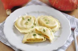 Praznična kuhinja: Veganski ravioli z bučnimi semeni