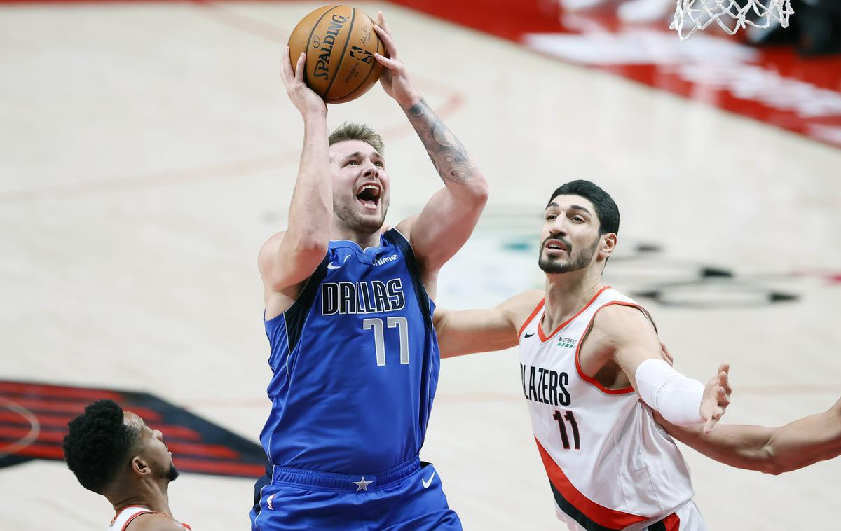 Luka Dončić | Luka Dončić je tekmo končal pri 38 točkah, devetih skokih in devetih asistencah, a to ni bilo dovolj za zmago Dallasa. | Foto Reuters