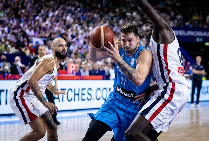 Luka Dončić je v uvodni četrtini dosegel 13, na koncu pa kar 47! | Foto: Vid Ponikvar