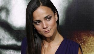 Alice Braga: Brazilka, ki ima rada nogomet in znanstveno fantastiko