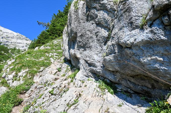 Krajši tehnično zahtevnejši del z nekaj jeklenicami. | Foto: Matej Podgoršek