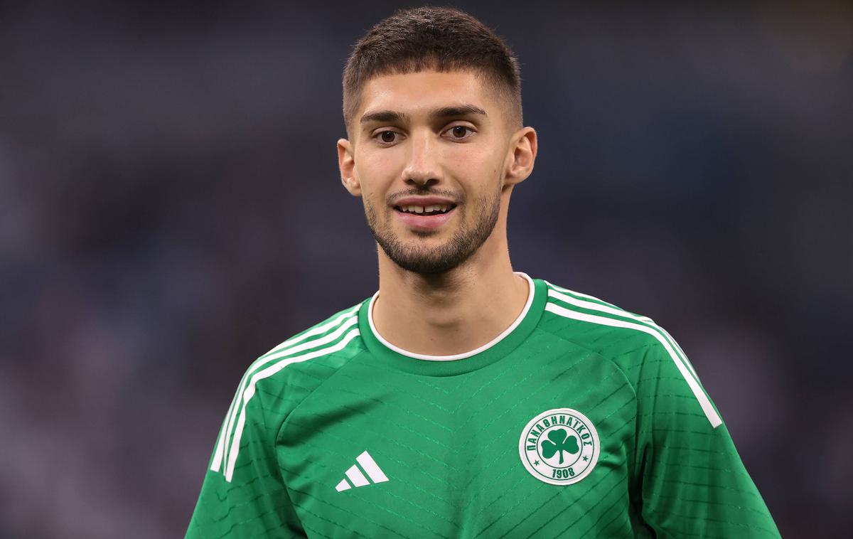 Panathinaikos Adam Gnezda Čerin | Adam Gnezda Čerin na prvi tekmi proti Botevu ni zaigral, tokrat pa začel srečanje. | Foto Guliverimage