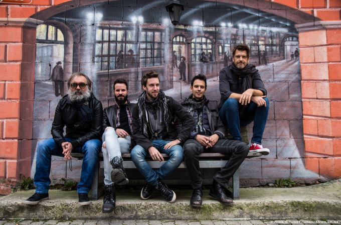 Slovenska rock skupina Stray Train rušijo glasbene in še kakšne druge meje. Prvič na festivalu Pivo in cvetje Laško. | Foto: 