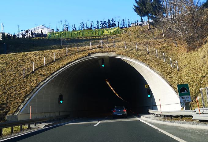 Letos poleti bodo predvidoma povsem obnovili predor pod Golovcem na vzhodni ljubljanski obvoznici. | Foto: Gregor Pavšič