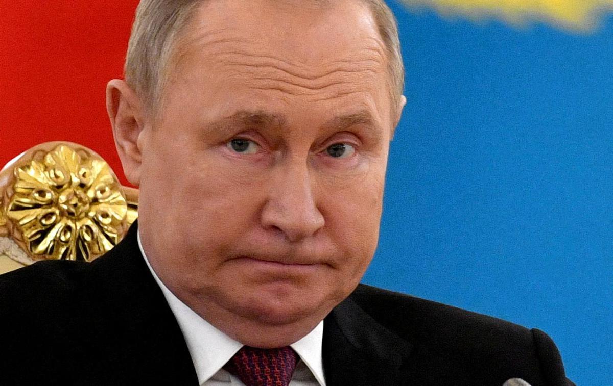 Vladimir Putin | Policist naj bi Putinove iztrebke spravil v posebej za to izdelane vrečke, da ne bi puščali sledi, in vse skupaj v posebnem kovčku dostavil v Rusijo. | Foto Reuters