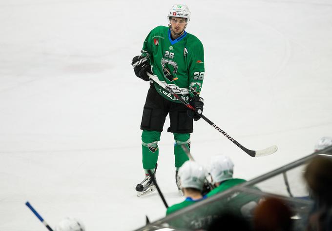 Olimpija je na Štajerskem s 15:2 odpravila zadnji Maribor, štiri zadetke je dosegel Patrik Tišlar. | Foto: Vid Ponikvar