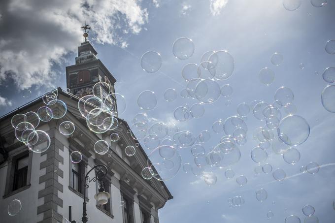 mestna hiša Ljubljana mehurčki | Foto: Matej Leskovšek