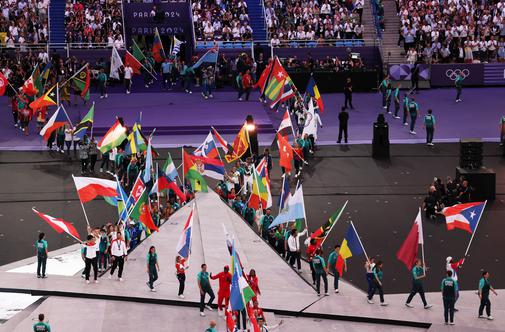 Olimpijski ogenj v Parizu je ugasnil, zagorel bo čez štiri leta v Los Angelesu