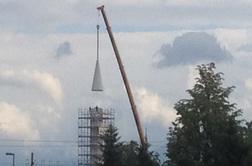 Minaret ljubljanske džamije dobil vrh (foto)