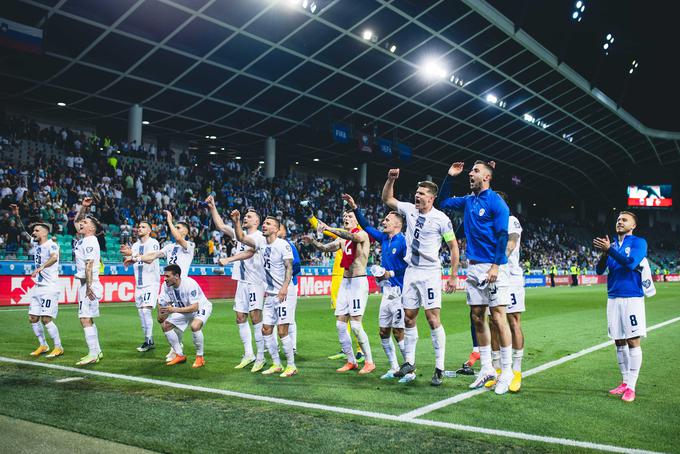 Se obeta največji slovenski navijaški eksodus v tujno? Zanimanje slovenskih nogometnih navdušencev za nogometni spektakel kaže, da se to lahko zgodi.  | Foto: Grega Valančič/Sportida