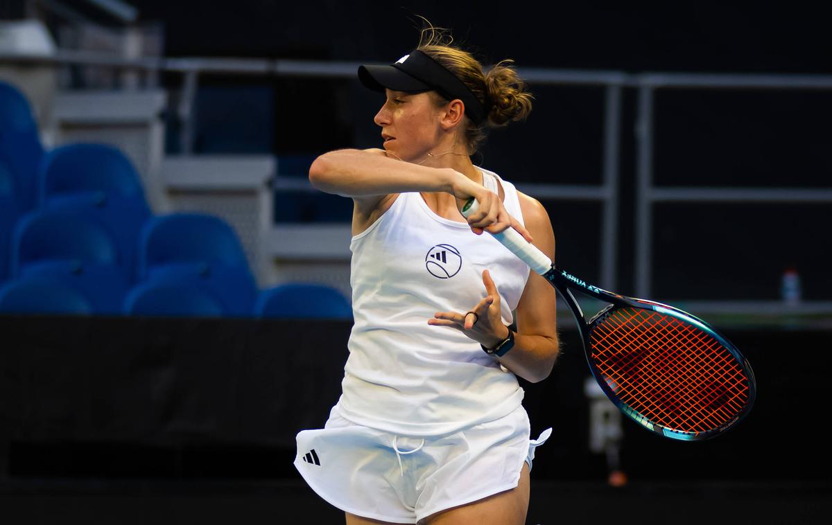 Kaja Juvan | Kaja Juvan je v drugem krogu kvalifikacij turnirja WTA v Indian Wellsu izgubila proti srbski teniški igralki Olgi Danilović. | Foto Guliverimage