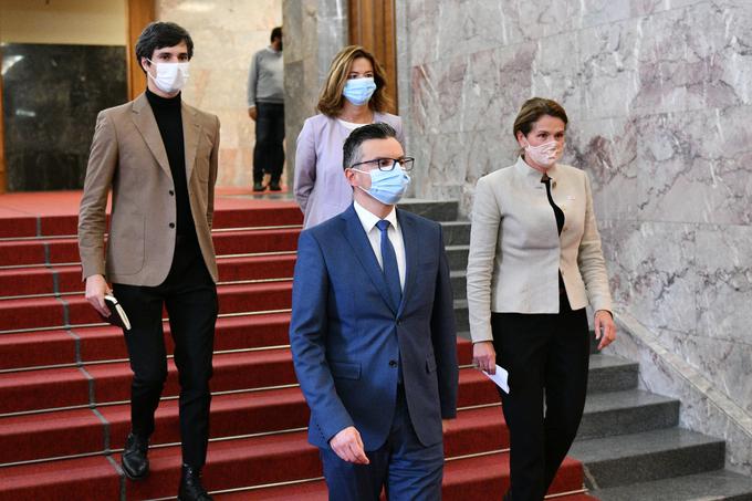 Voditelji koalicije KUL so prvak LMŠ Marjan Šarec, predsednica SD Tanja Fajon, koordinator Levice Luka Mesec in predsednica SAB Alenka Bratušek. | Foto: STA ,