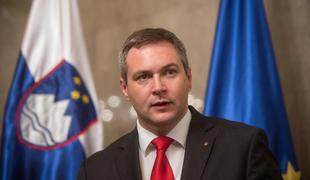 Minister Dejan Židan ima nalezljivo bolezen hepatitis A