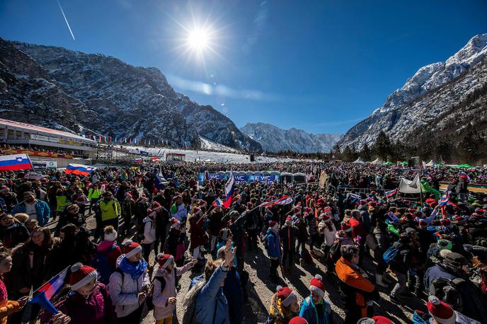 Planica 2019 | V treh dneh v Planici pričakujejo več deset tisoč gledalcev.  | Foto Vid Ponikvar