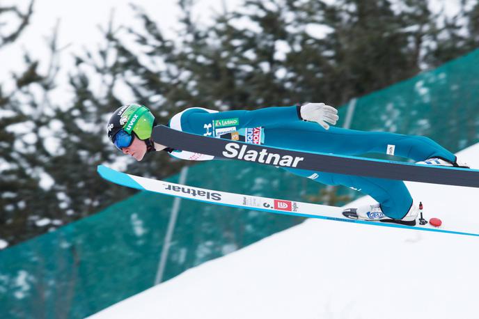 Domen Prevc | Domen Prevc je v Vikersundu poletel do pete zmage v karieri.  | Foto Reuters