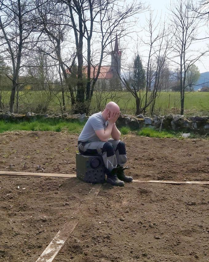 "Ni nam najlažje," pravi Lenart Perko o trenutni situaciji, a ostaja pozitiven. | Foto: osebni arhiv/Lana Kokl