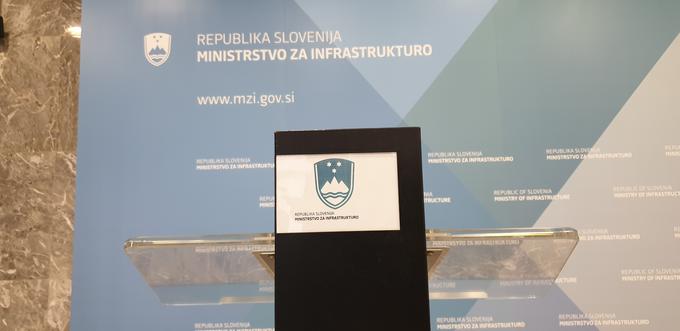 Na ministrstvu za infrastrukturo so medtem na vprašanja STA glede pomoči zaradi naraščajočih cen energentov odgovorili, da je pravni okvir za blažitev energetske krize še v pripravi in bo v kratkem predstavljen javnosti. | Foto: Metka Prezelj