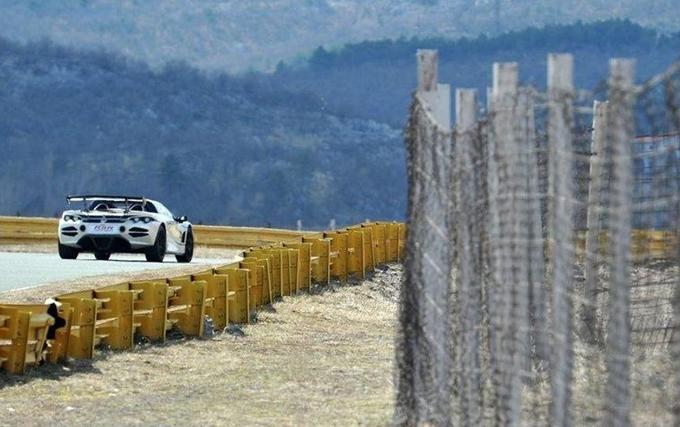 Grobnik je postal tudi priljubljeno pribežališče slovenskih lastnikov hitrih avtomobilov in motociklov. Na stezi vsako leto organizirajo tudi več tako imenovanih "track dayev". | Foto: Gregor Pavšič