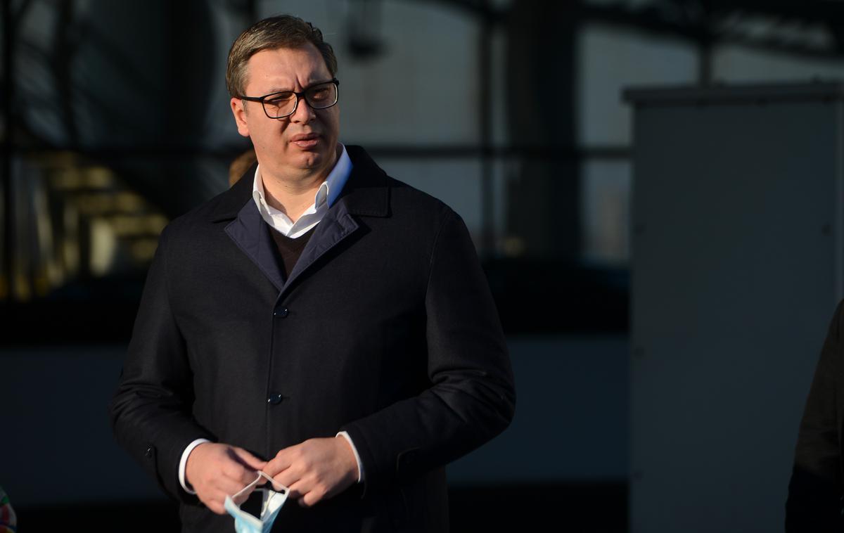 Aleksandar Vučić. | Srbija, ki je skoraj v celoti odvisna od ruskega plina in nafte, nasprotuje sankcijam proti Kremlju in ima še naprej vzpostavljene redne letalske povezave z Moskvo. | Foto STA