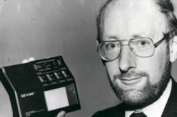 Umrl je legendarni računalničar Clive Sinclair