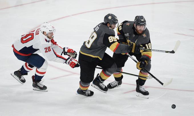 James Neal se zaveda, da bo treba igrati bolje. | Foto: Reuters