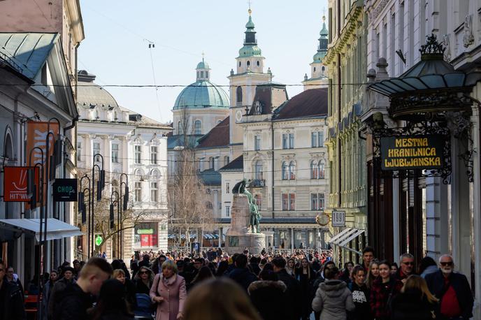 Ljubljana | Po podatkih programa univerze v švedski Uppsali, ki se ukvarja s spremljanjem konfliktov, je lani po svetu divjalo 59 oboroženih konfliktov, v katere so bile vpletene države, kar je največ od začetka beleženja tovrstnih podatkov leta 1946. | Foto STA