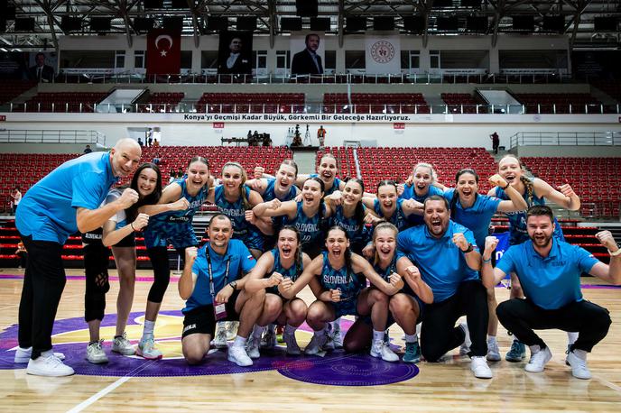 Slovenija u18 | Slovenke so se uvrstile v finale. | Foto Vid Ponikvar/Sportida