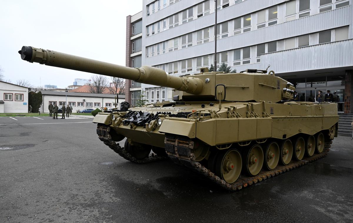 Leopard | Ukrajina zaveznice že dlje časa prosi za dobavo nemških tankov leopard. | Foto Reuters