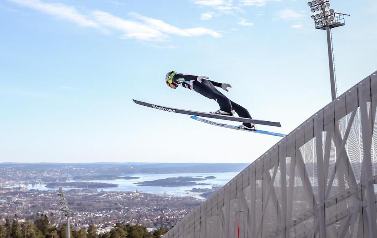 Holmenkollen, Anže Lanišek | Na Holmenkollnu se s kvalifikacijami začenja norveška turneja. | Foto Sportida