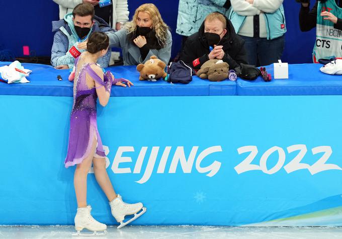 Trenersko ekipo okrog Valijeve vodi zloglasna trenerka Eteri Tutberidze. | Foto: Guliverimage/Vladimir Fedorenko