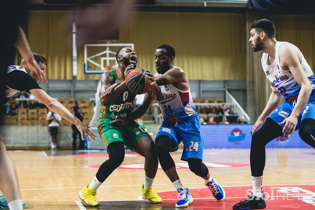 Liga ABA, četrtfinale: Cedevita Olimpija - Igokea, Tivoli