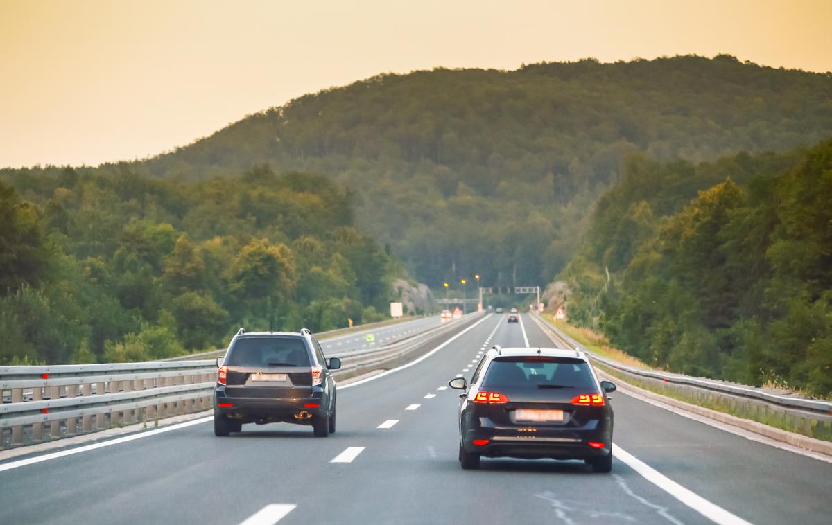 Hrvaška avtocesta, prehitevanje | Konflikt naj bi se zgodil zaradi nezadovoljstva s predhodno vožnjo po avtocesti. | Foto Shutterstock