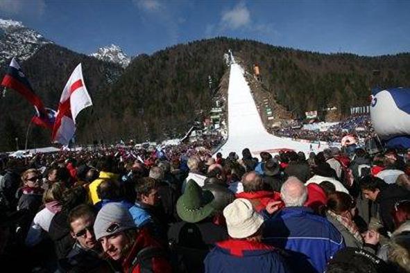 Kranjskogorski svet potrdil prenos zemljišč za center v Planici