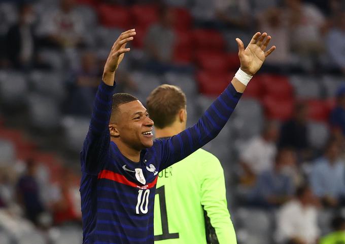 Kylian Mbappe je v 66. minuti dosegel prekrasen zadetek, a je bil razveljavljen zaradi nedovoljenega položaja. | Foto: Reuters