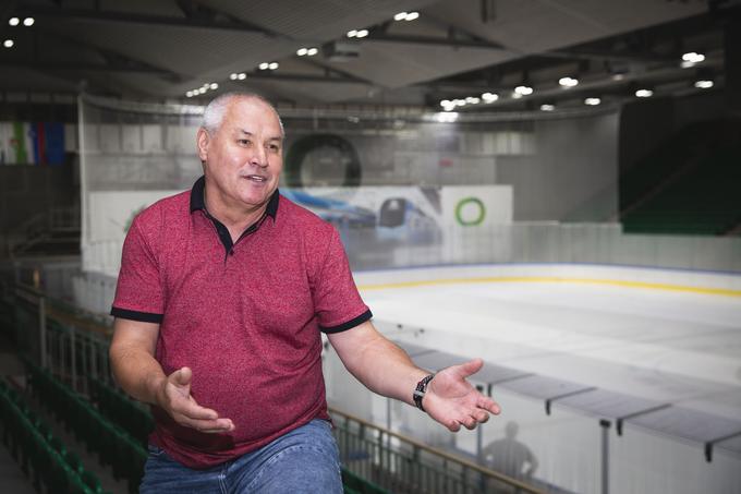 Prve hokejske korake je naredil v domačem Kazanu. Šole so imele svoja hokejska igrišča, tako da ni bilo težko pristati v tem športu. | Foto: Bojan Puhek