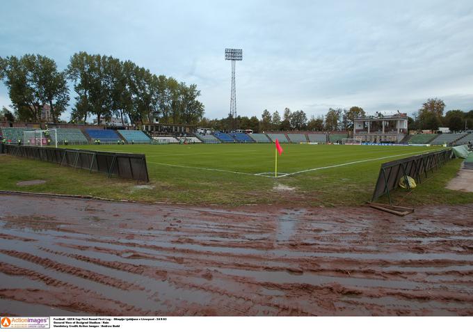 Stadion za Bežigradom je pred 18 leti gostil eno najbolj atraktivnih evropskih srečanj v zgodovini NK Olimpija. V slovenski prestolnici se je mudil zvezdniški Liverpool, ki je le dve leti pozneje po nepozabni drami v Istanbulu osvojil ligo prvakov. Dvoboj v Ljubljani se je končal brez zmagovalca (1:1), kar je bil takrat velik uspeh za slovenskega predstavnika. | Foto: Reuters