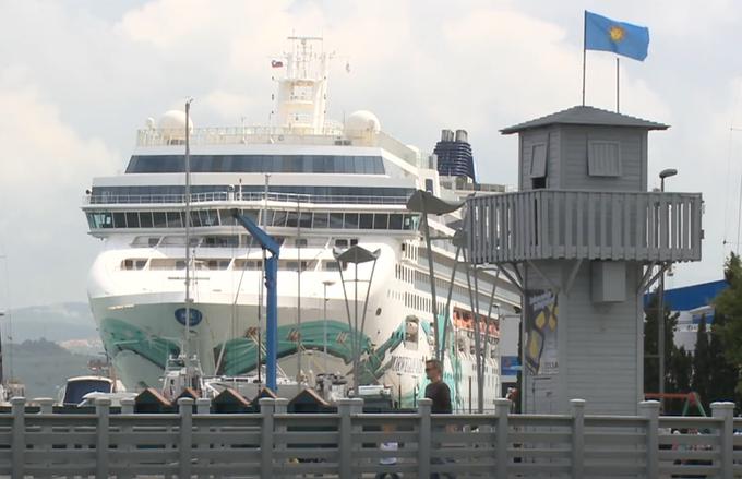 Križark in njihovih turistov se najbolj razveselijo trgovci in gostinci. | Foto: Planet TV