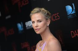 Zakaj je Charlize Theron povabila predsednika Obamo v nočni klub? (video)